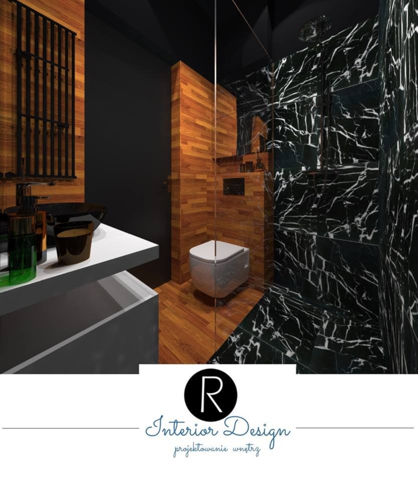 ciemna łazienka, czarna łazienka, mar,ur w łazience, drewno w łazience, lustrzana ściana - zdjęcie od KATARZYNA ROŻEK R-INTERIOR DESIGN projektowanie wnętrz - Homebook