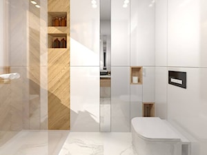 łazienka z prysznicem, drewno, calacatta, czerń i biel, zabudowa meblowa - zdjęcie od KATARZYNA ROŻEK R-INTERIOR DESIGN projektowanie wnętrz