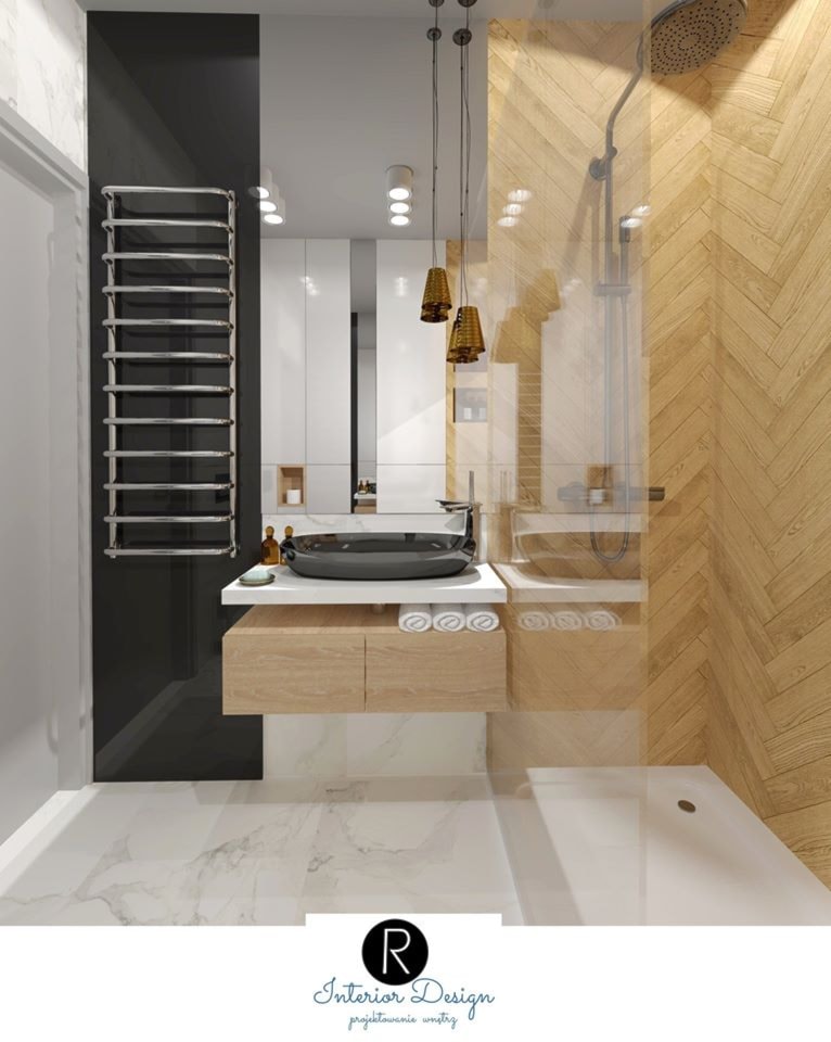 łazienka z prysznicem, drewno, calacatta, czerń i biel - zdjęcie od KATARZYNA ROŻEK R-INTERIOR DESIGN projektowanie wnętrz