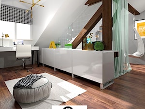 Pokój nastolatka na poddaszu - zdjęcie od KATARZYNA ROŻEK R-INTERIOR DESIGN projektowanie wnętrz