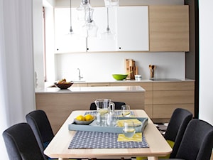 MIESZKANIE FORT BEMA - Mała szara jadalnia jako osobne pomieszczenie, styl nowoczesny - zdjęcie od Bekier Studio