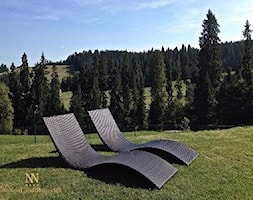 Leżaki ogrodowe z czarnego technorattanu - zdjęcie od Bello Giardino - Homebook