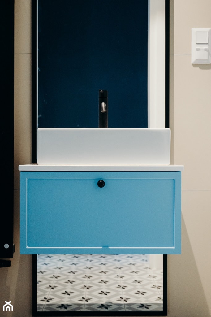 Łazienka z pralką i suszarką - zdjęcie od Smart Design Sara Tokarczyk