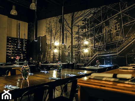 Aranżacje wnętrz - Wnętrza publiczne: Restauracja La Trattoria - Wnętrza publiczne, styl industrialny - Pro Arti. Przeglądaj, dodawaj i zapisuj najlepsze zdjęcia, pomysły i inspiracje designerskie. W bazie mamy już prawie milion fotografii!