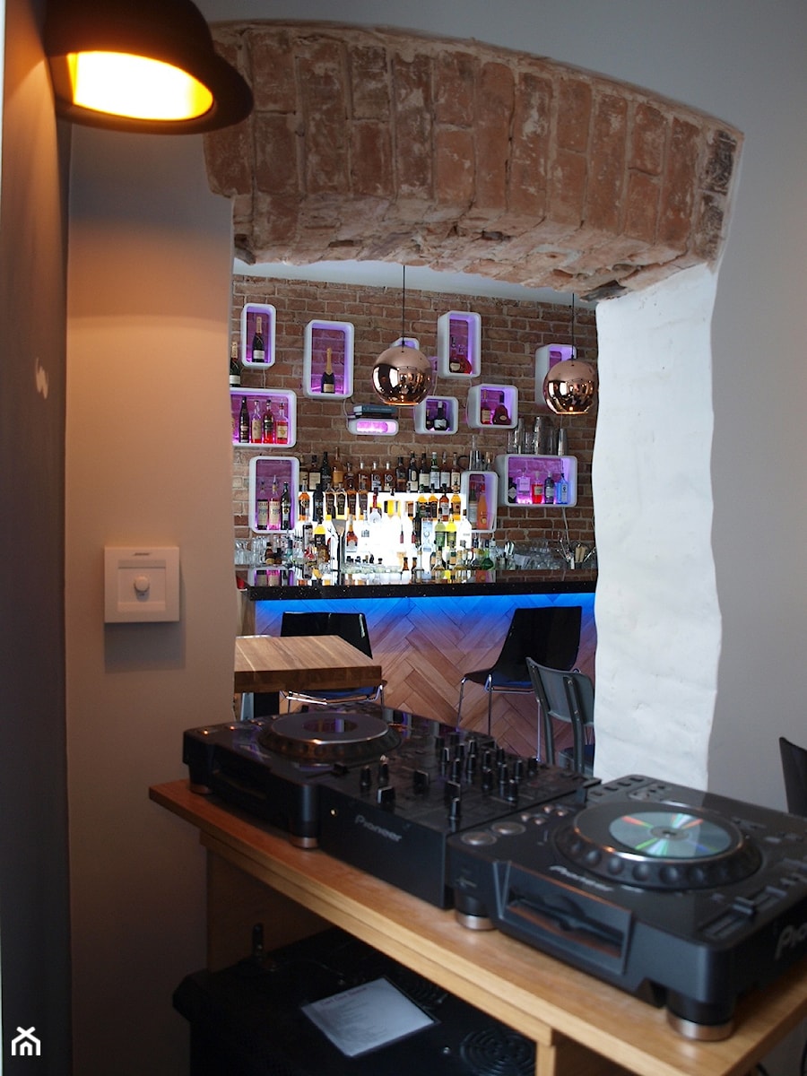 Koktail Bar LENIWIEC - Wnętrza publiczne - zdjęcie od Comfort House