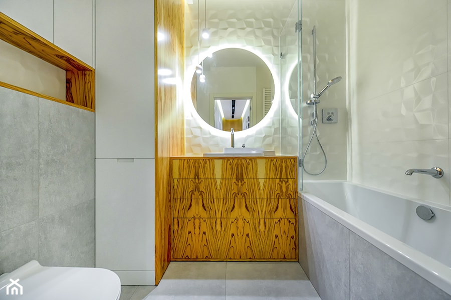 Comfort House - Mała bez okna łazienka, styl nowoczesny - zdjęcie od Comfort House