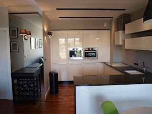 Mieszkanie Wilanów - Kuchnia, styl nowoczesny - zdjęcie od Comfort House