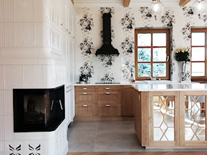 Dom łączący klasykę z nutą góralską ;) - Kuchnia, styl tradycyjny - zdjęcie od NOVEL HOMEpracowniaarchitektury