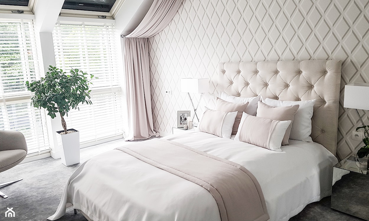 biała sypialnia w stylu nowojorskim