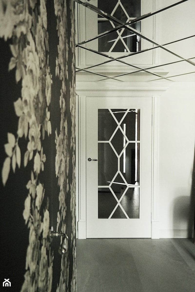 Dom łączący klasykę z nutą góralską ;) - Hol / przedpokój, styl glamour - zdjęcie od NOVEL HOMEpracowniaarchitektury