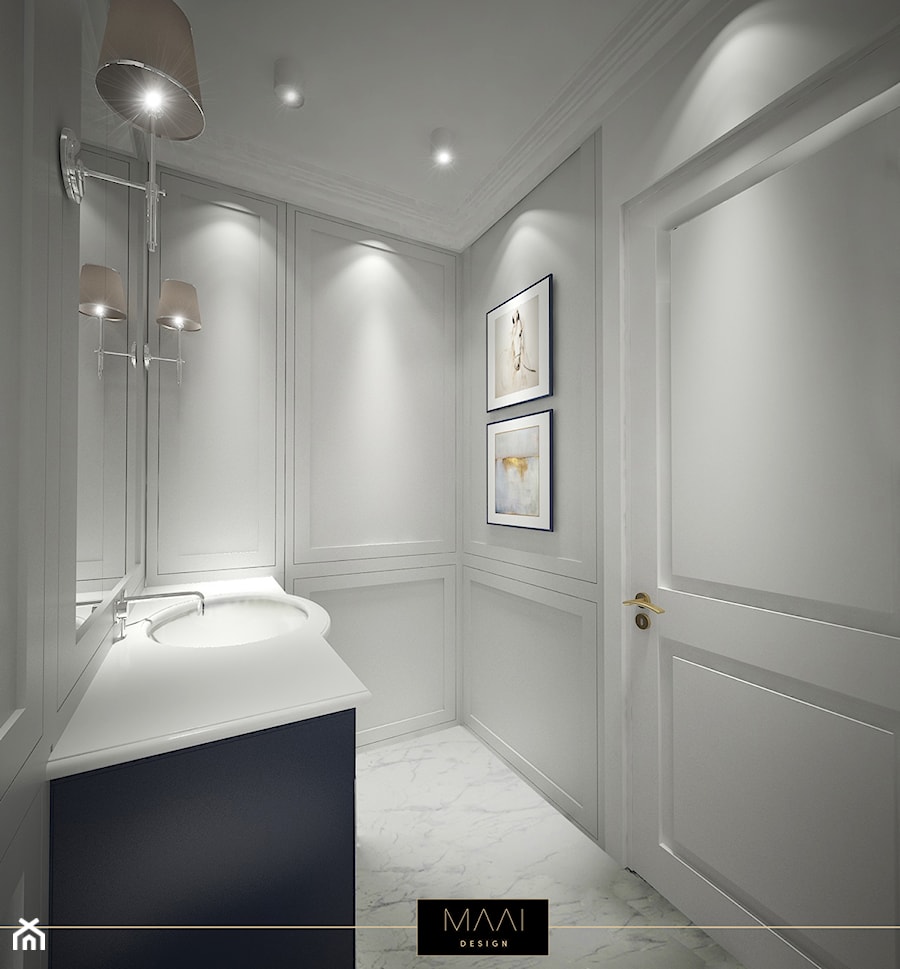 DWUPOZIOMOWE MIESZKANIE W STYLU HAMPTON – MOKOTÓW - Mała na poddaszu bez okna z lustrem z marmurową podłogą łazienka, styl tradycyjny - zdjęcie od MAAI Design