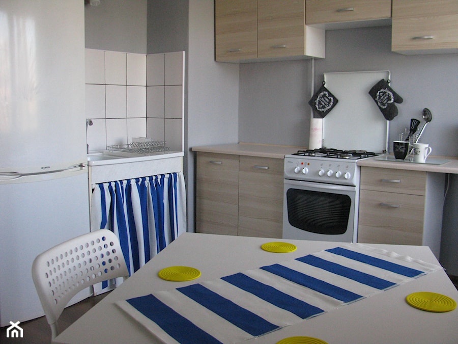 Niskobudżetowa metamorfoza mieszkania - Kuchnia - zdjęcie od Sonia25
