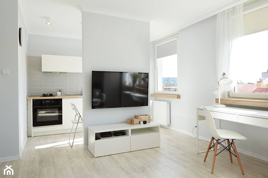 Średni biały salon z kuchnią, styl skandynawski - zdjęcie od Martyna Midel projekty wnętrz