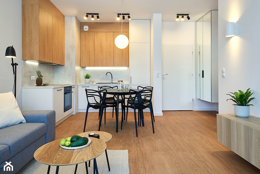 mieszkanie 42m2 - Mała średnia otwarta z salonem biała szara z zabudowaną lodówką kuchnia w kształcie litery l, styl nowoczesny - zdjęcie od Martyna Midel projekty wnętrz