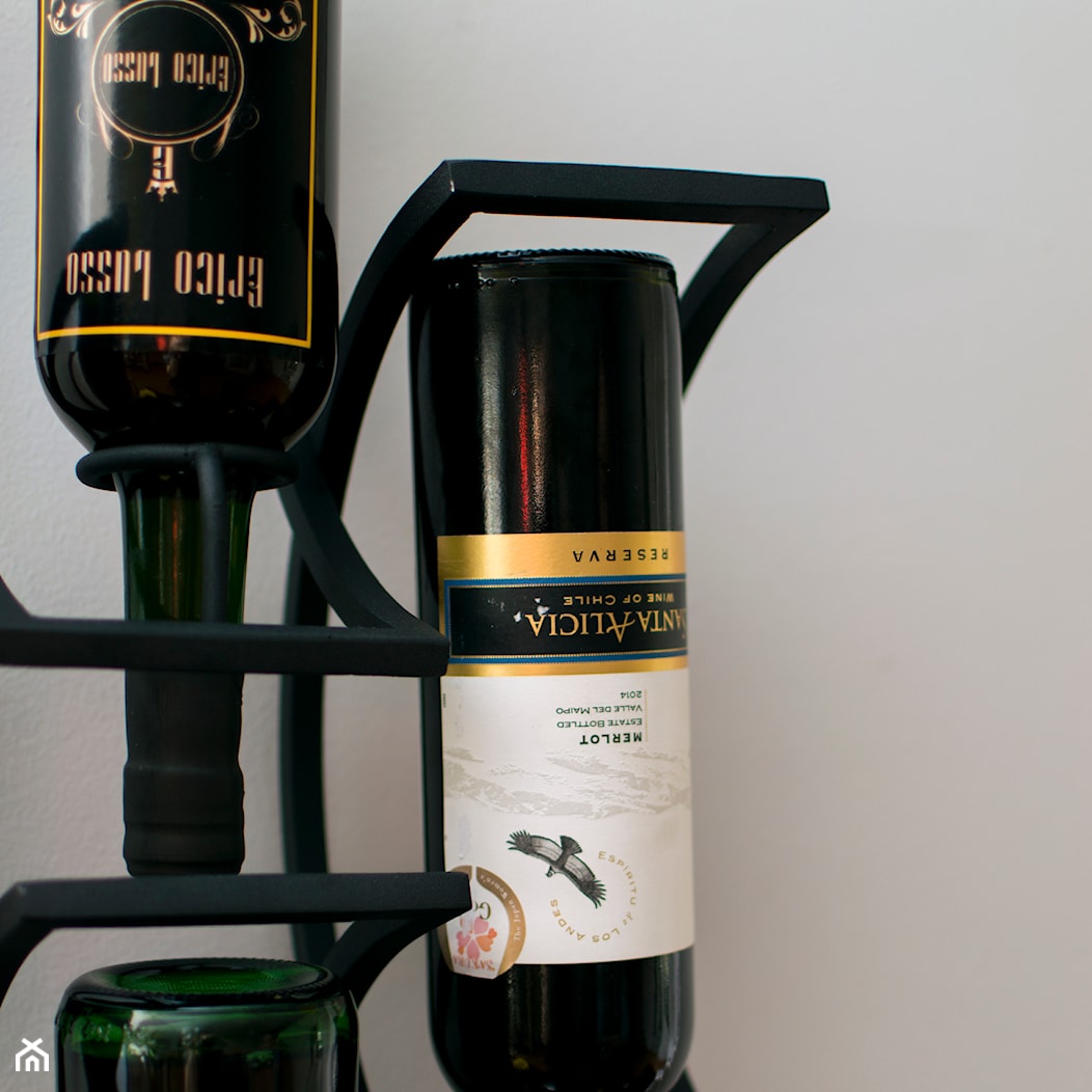 Wieszak półkolisty na wino - zdjęcie od Erico Lusso - Homebook