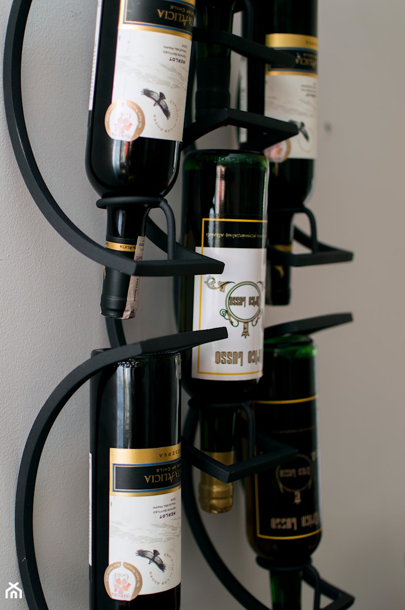 Wieszak półkolisty na wino - zdjęcie od Erico Lusso