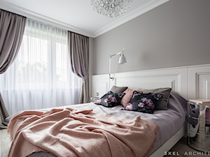 NOWOCZESNY GLAMOUR - Średnia biała szara sypialnia, styl glamour - zdjęcie od 3XEL Architekci