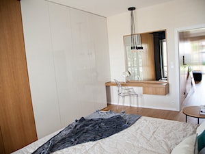 mieszkanie//76m//Bielsko-Biała - Mała beżowa sypialnia - zdjęcie od totamstudio