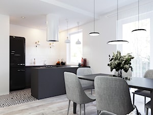 Projekt Mieszkania - Zakładowa Wrocław - Średnia biała jadalnia w salonie w kuchni, styl nowoczesny - zdjęcie od Aneta Talarczyk Pracownia Projektowa