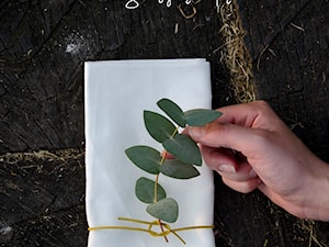 Serwetka z eukaliptusem - Kuchnia, styl nowoczesny - zdjęcie od deckyourwedd.pl