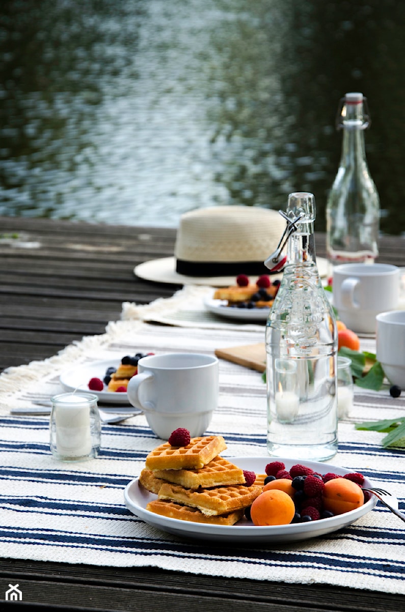 Piknik nad jeziorem - Ogród, styl nowoczesny - zdjęcie od deckyourwedd.pl