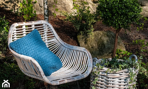 fotel ogrodowy z plecionki