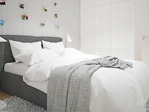 Mieszkanie na warszawskich Bielanach - Mała biała szara sypialnia, styl skandynawski - zdjęcie od JT.ARCHITEKT