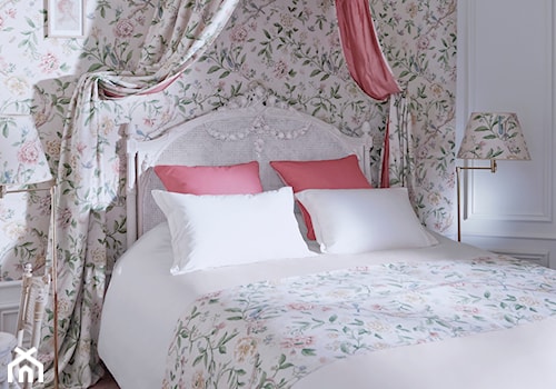 Inspiracje - Mała biała sypialnia, styl prowansalski - zdjęcie od Vispring