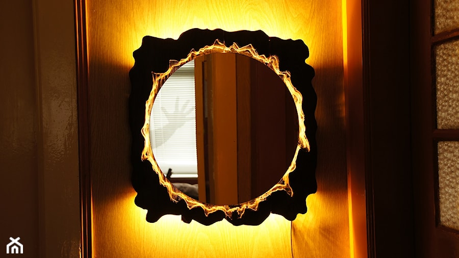 Lusterko z drewnianą ramą podświetlane/Mirror with wooden frame illuminated - zdjęcie od Buli Wood