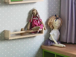 Półki w pokoju 2 latki - zdjęcie od Areta Keller