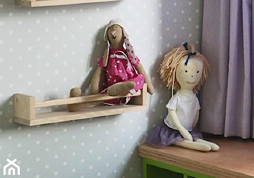 Półki w pokoju 2 latki - zdjęcie od Areta Keller