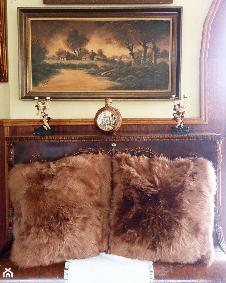 Poduszki kwadratowe ze skóry owczej - zdjęcie od Herd Store - Homebook