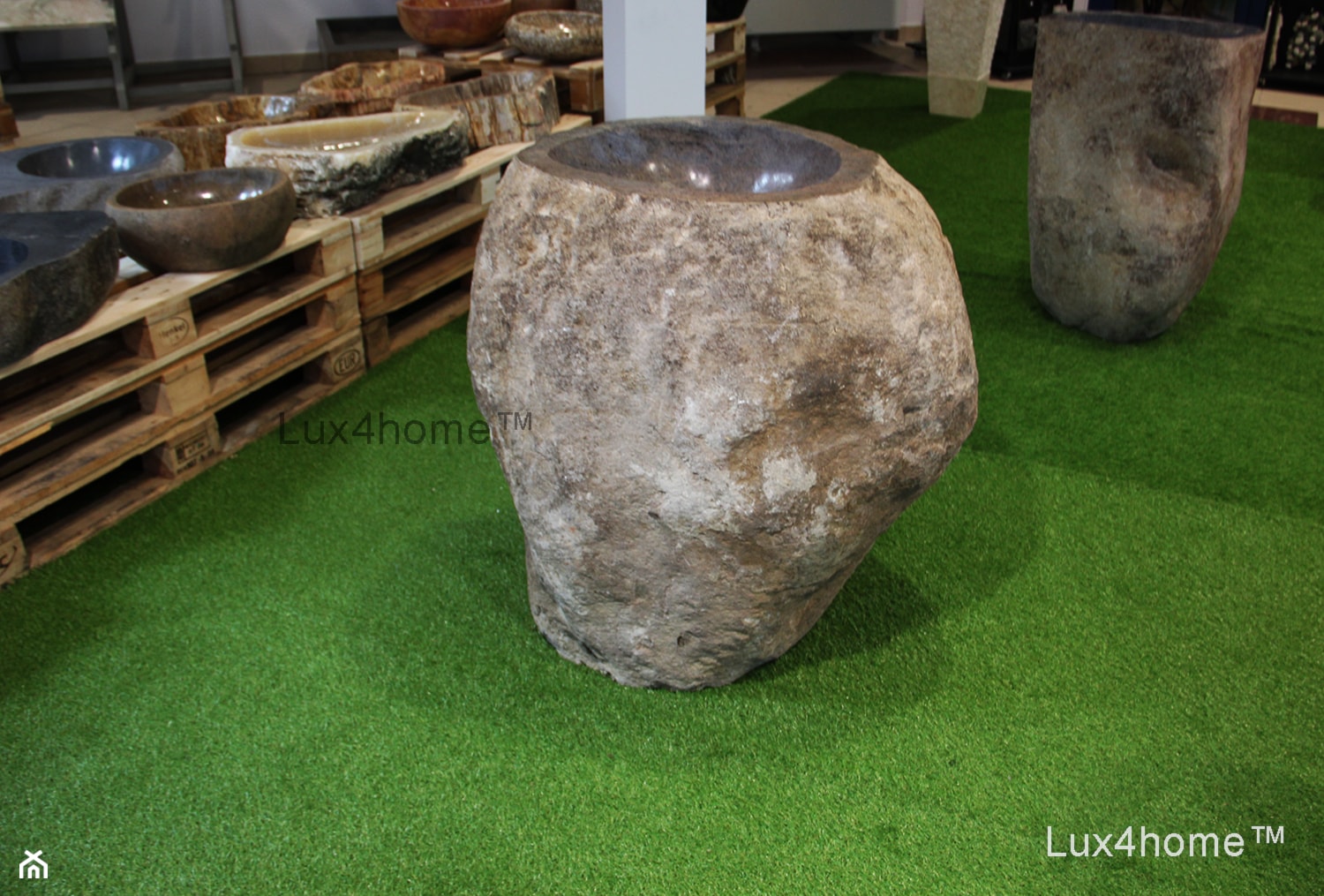 Wolnostojące umywalki z kamienia naturalnego otoczaka - zdjęcie od Lux4home™ - Homebook