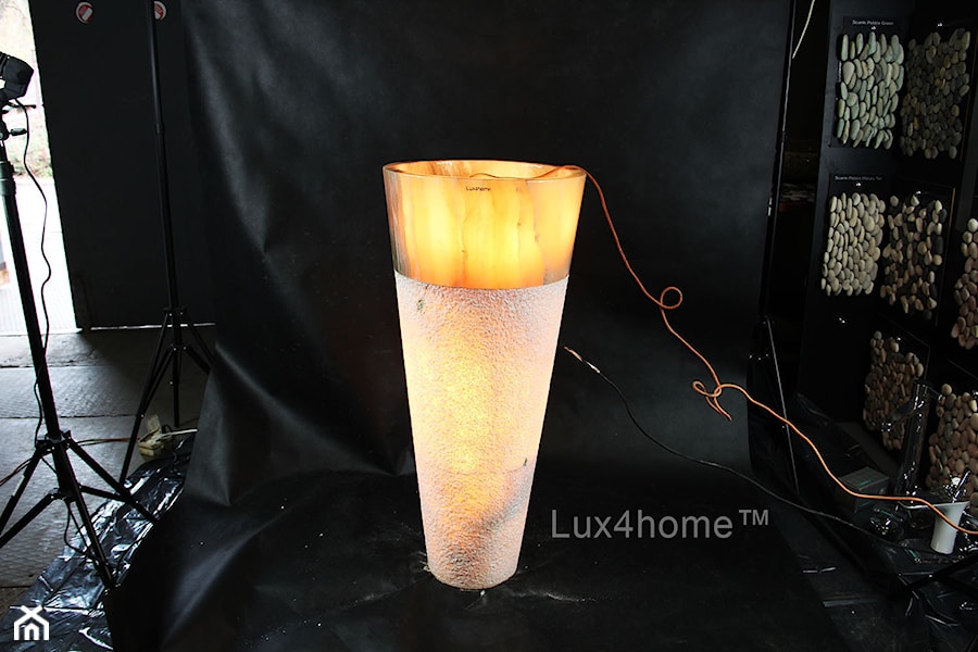 Podświetlenie umywalki - podświetlona umywalka z onyksu - Stojąca umywalka - zdjęcie od Lux4home™