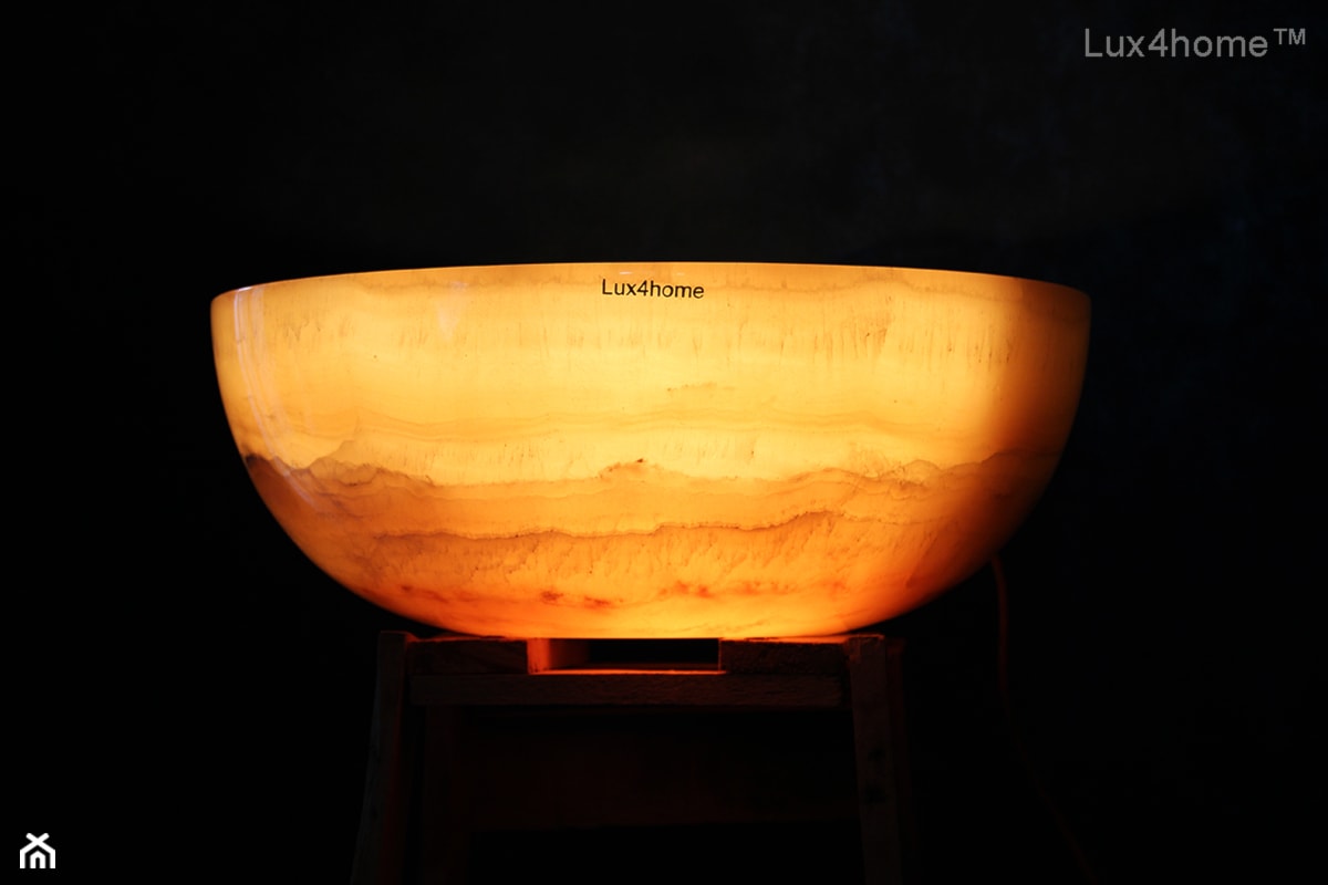 Okrągła umywalka nablatowa - podświetlona umywalka z onyksu - zdjęcie od Lux4home™ - Homebook