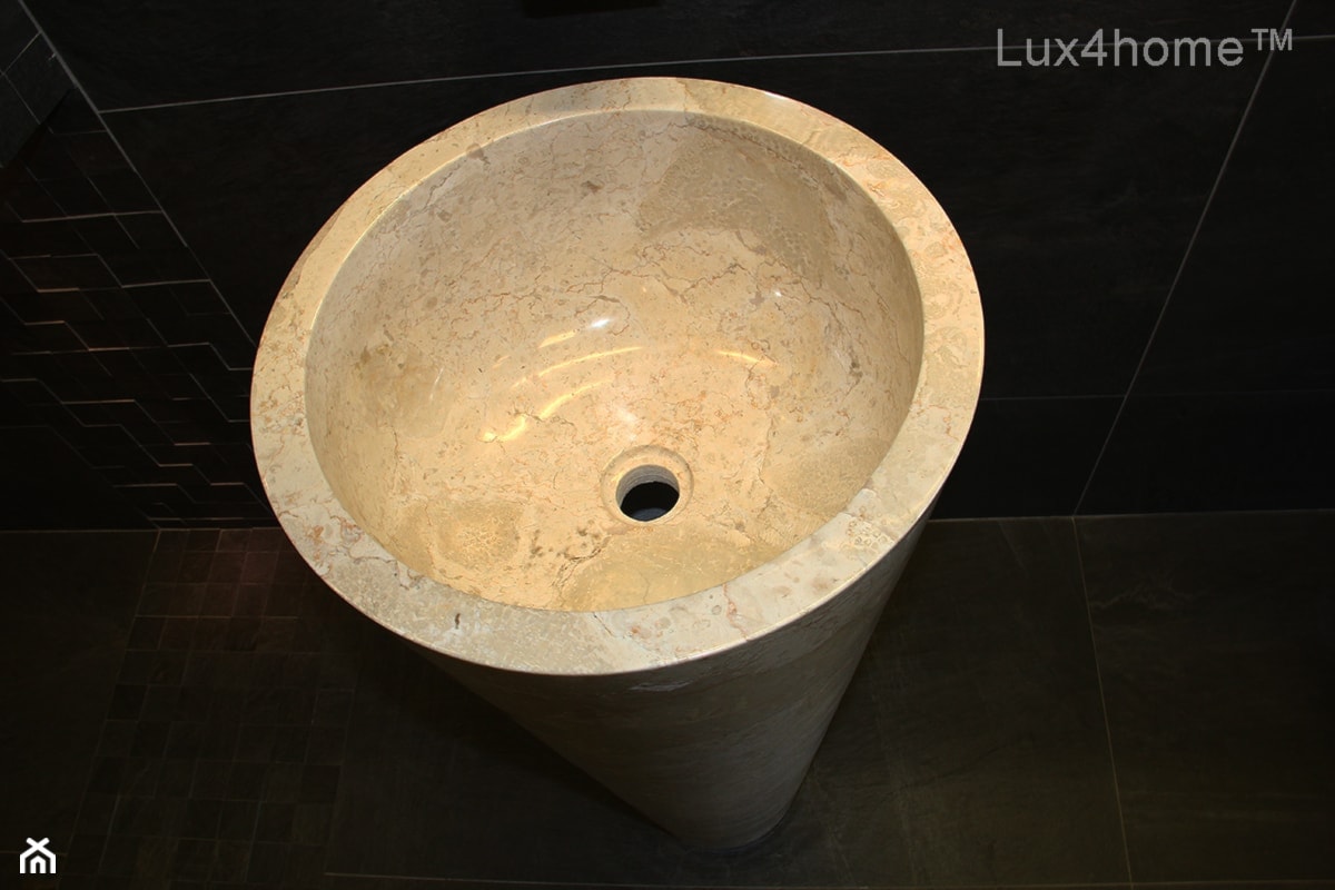 Stojąca umywalka z marmuru - zdjęcie od Lux4home™ - Homebook