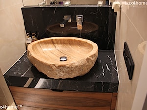Kamienna umywalka z naturalnego onyksu w łazience - zdjęcie od Lux4home™
