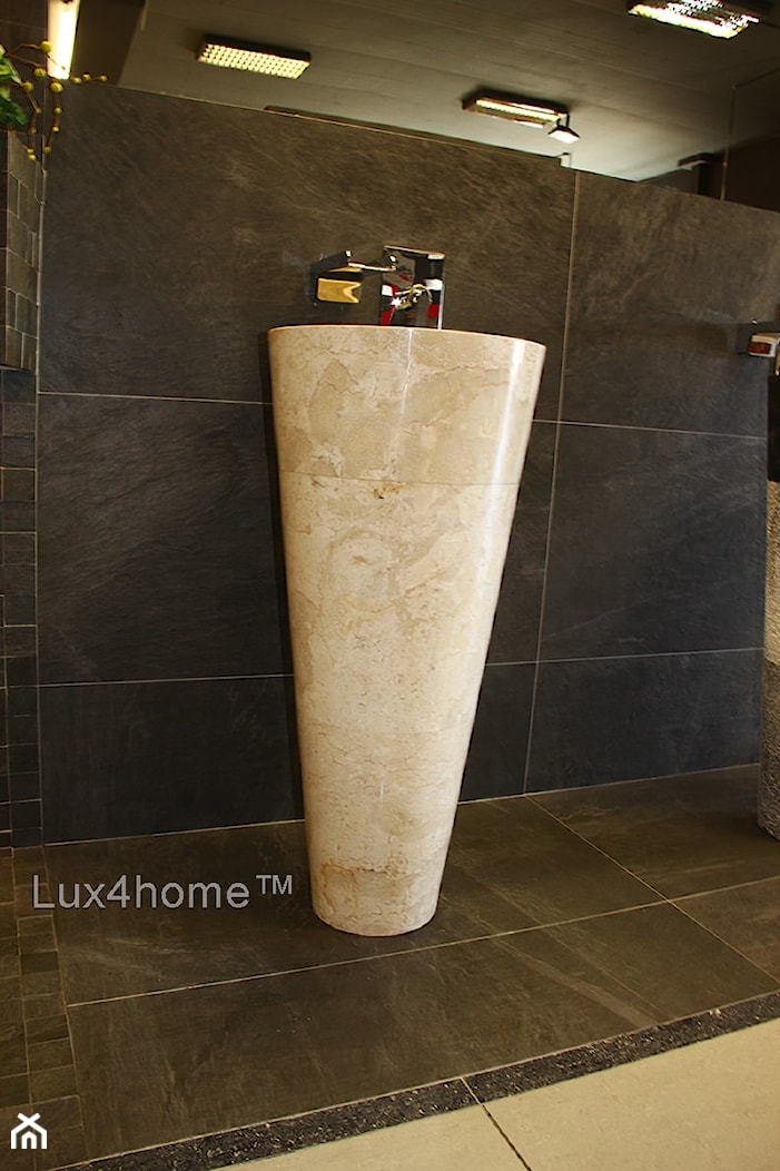 Umywalka Stojąca Kamienna - zdjęcie od Lux4home™ - Homebook