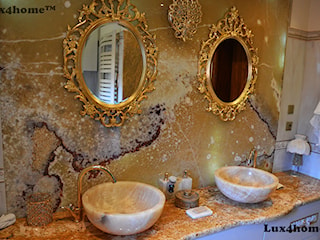 Pałacowa łazienka i umywalki z onyksu