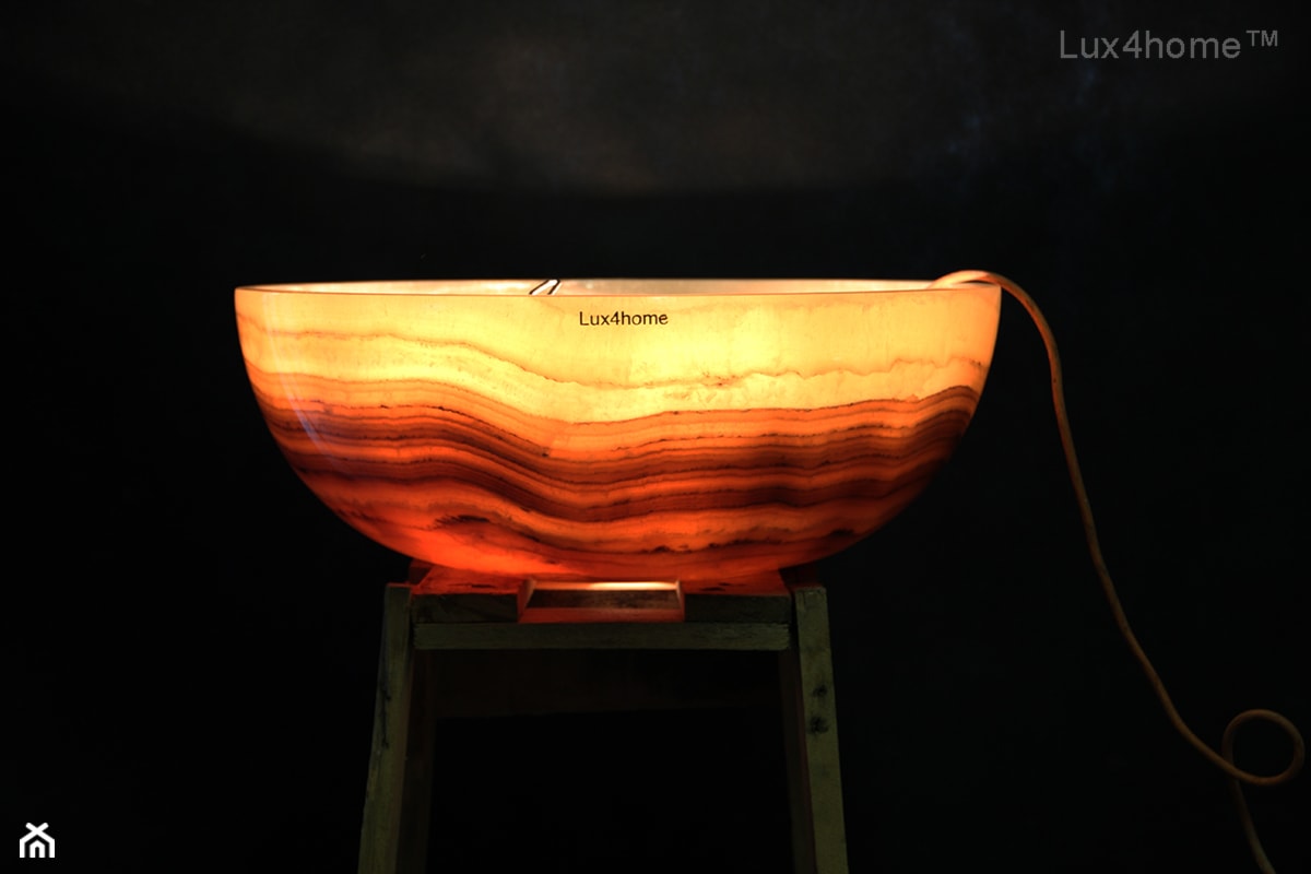 Owalne umywalki z onyksu - podświetlony onyks - zdjęcie od Lux4home™ - Homebook
