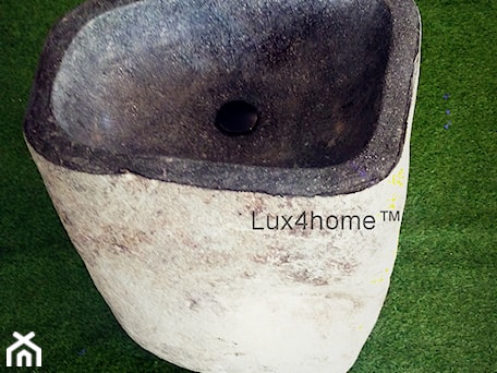 Aranżacje wnętrz - Łazienka: Wolnostojące umywalki z kamienia naturalnego otoczaka - Lux4home™. Przeglądaj, dodawaj i zapisuj najlepsze zdjęcia, pomysły i inspiracje designerskie. W bazie mamy już prawie milion fotografii!