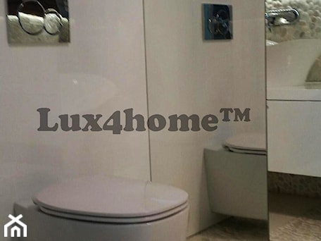 Aranżacje wnętrz - Łazienka: Białe otoczaki na scianie - łazienki z otoczakami - Lux4home™. Przeglądaj, dodawaj i zapisuj najlepsze zdjęcia, pomysły i inspiracje designerskie. W bazie mamy już prawie milion fotografii!
