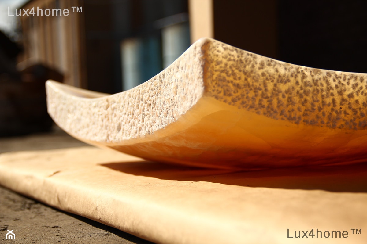 Umywalka podświetlana - podświetlona umywalka z onyksu - zdjęcie od Lux4home™ - Homebook