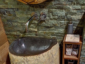 Stojąca umywalka z kamienia otoczaka - kamienia polnego - zdjęcie od Lux4home™