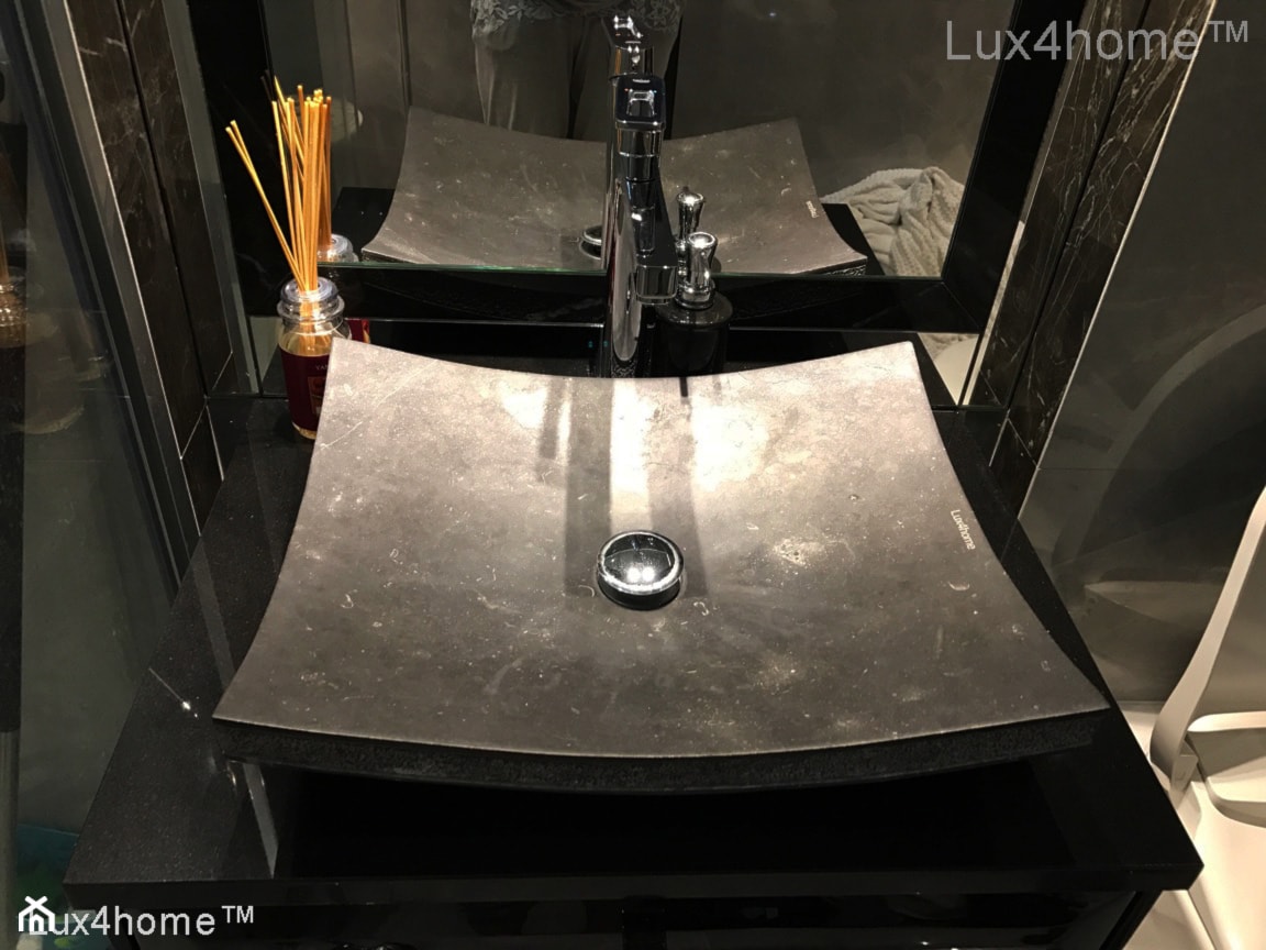 Grafitowa umywalka z marmuru - umywalki kamienne - zdjęcie od Lux4home™ - Homebook