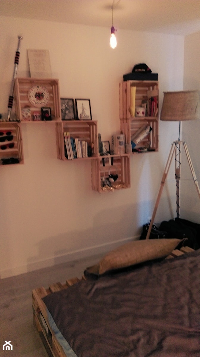 moje mieszkanie - Mała biała sypialnia, styl vintage - zdjęcie od Wojtek.cichy