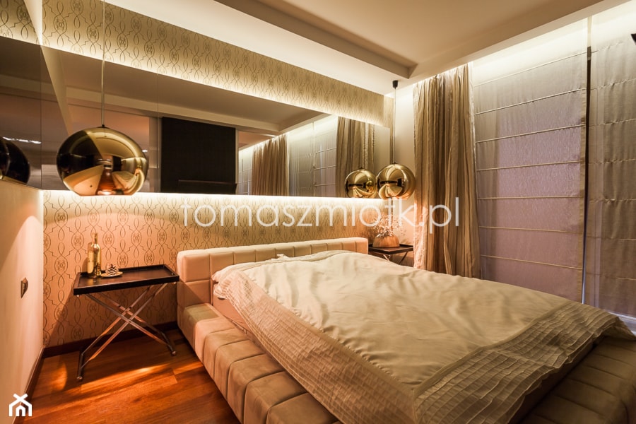 Fotografia nieruchomości - Mała beżowa sypialnia, styl tradycyjny - zdjęcie od Tomasz M