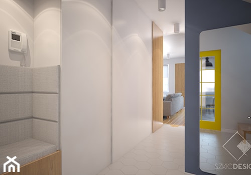 Mieszkanie z żółtymi drzwiami - Średni biały szary hol / przedpokój, styl nowoczesny - zdjęcie od Szkic Design - Projektowanie wnętrz