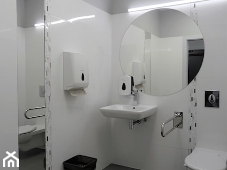 Aranżacje wnętrz - Wnętrza publiczne: łazienka dla pacjentów w gabinetach okulistycznych - AQ Design. Przeglądaj, dodawaj i zapisuj najlepsze zdjęcia, pomysły i inspiracje designerskie. W bazie mamy już prawie milion fotografii!