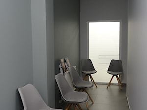 Salon optyczny przy gabinetach okulistycznych - wiosna 2019 - Wnętrza publiczne, styl nowoczesny - zdjęcie od AQ Design